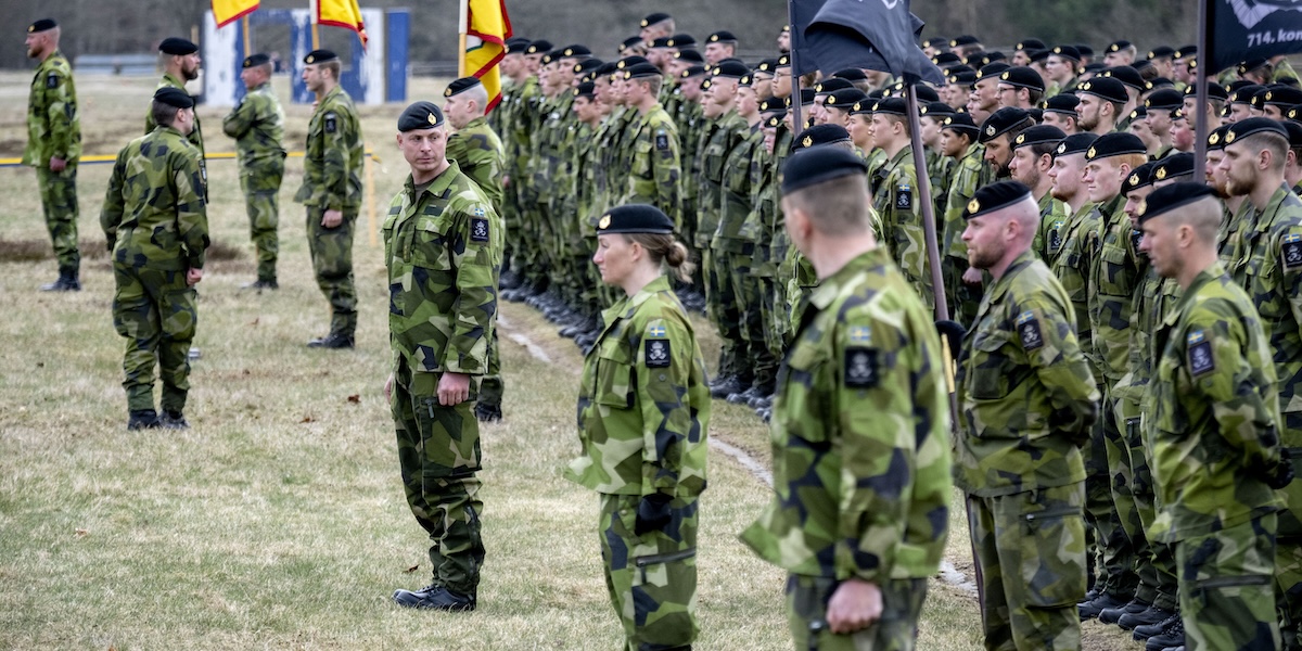 Vem ska betala notan för Sveriges historiska upprustning?