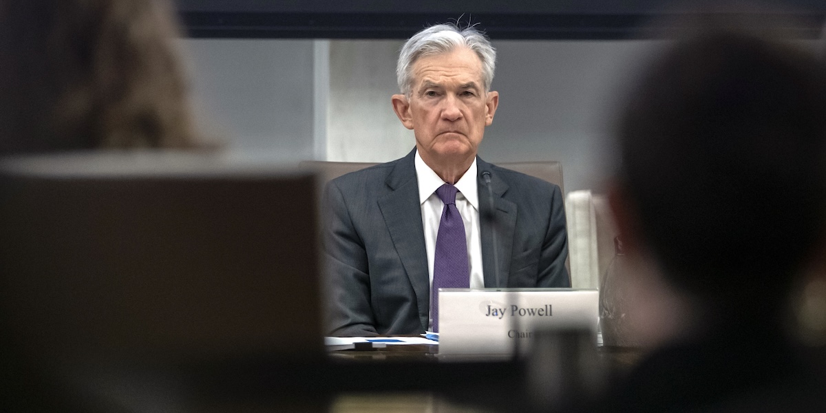 Fed river upp skyddsnät – kritiker ser déjà vu från 2008