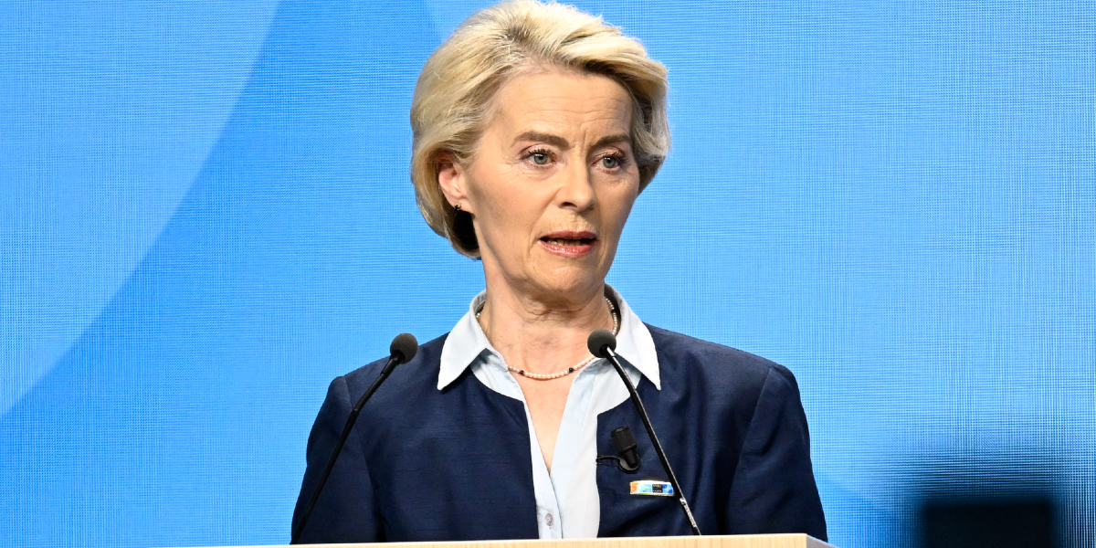 Kritiken växer mot von der Leyen efter sms-dom