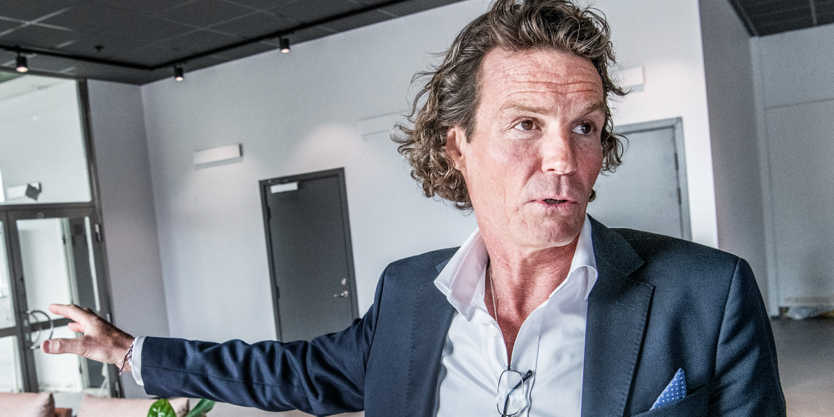 Analytiker: Arnhult måste sälja mer för att klara sig