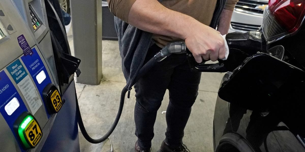 Ryssland måste ransonera bensin – pressade av Ukraina