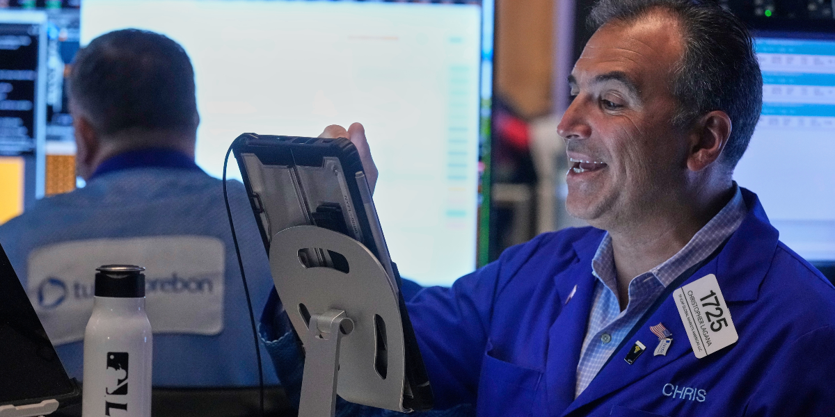 Nya siffror om inflationen trycker upp världens börser