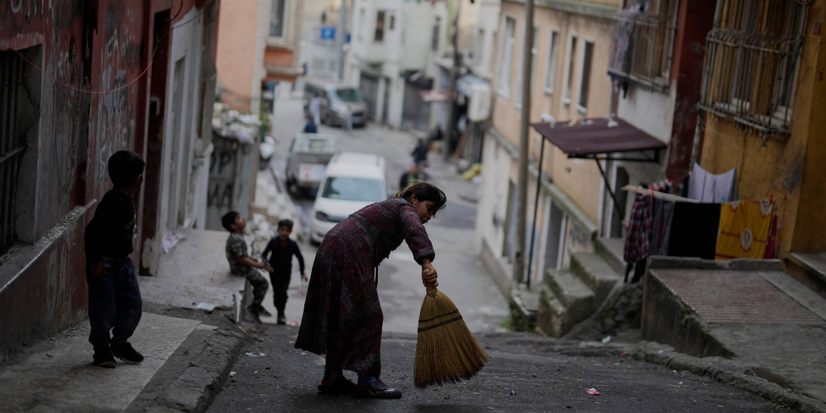 Svenskar arbetar tio år längre än italienare