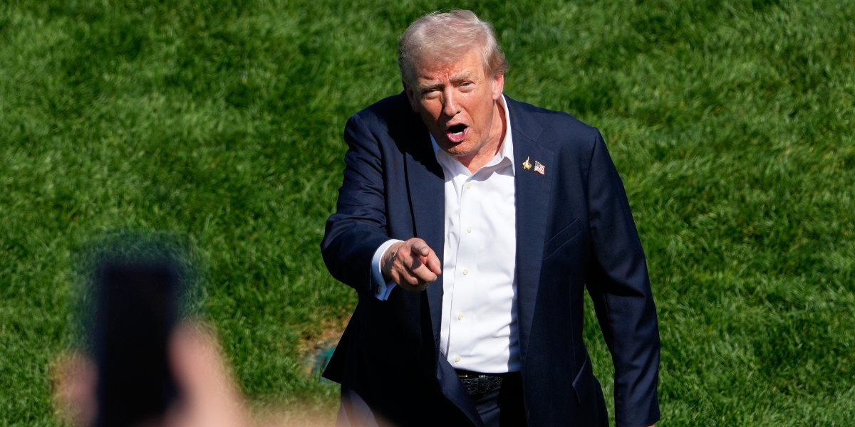 Trump: ”Hon är en fara för USA:s nationella säkerhet”