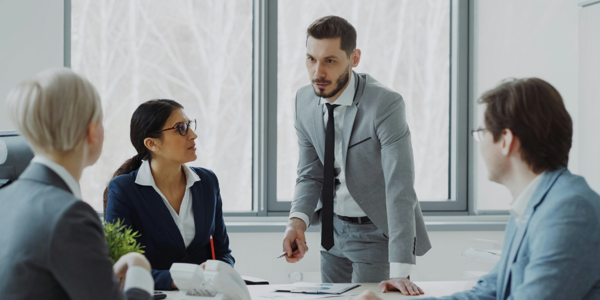 Hur många under sig bör en chef egentligen ha?