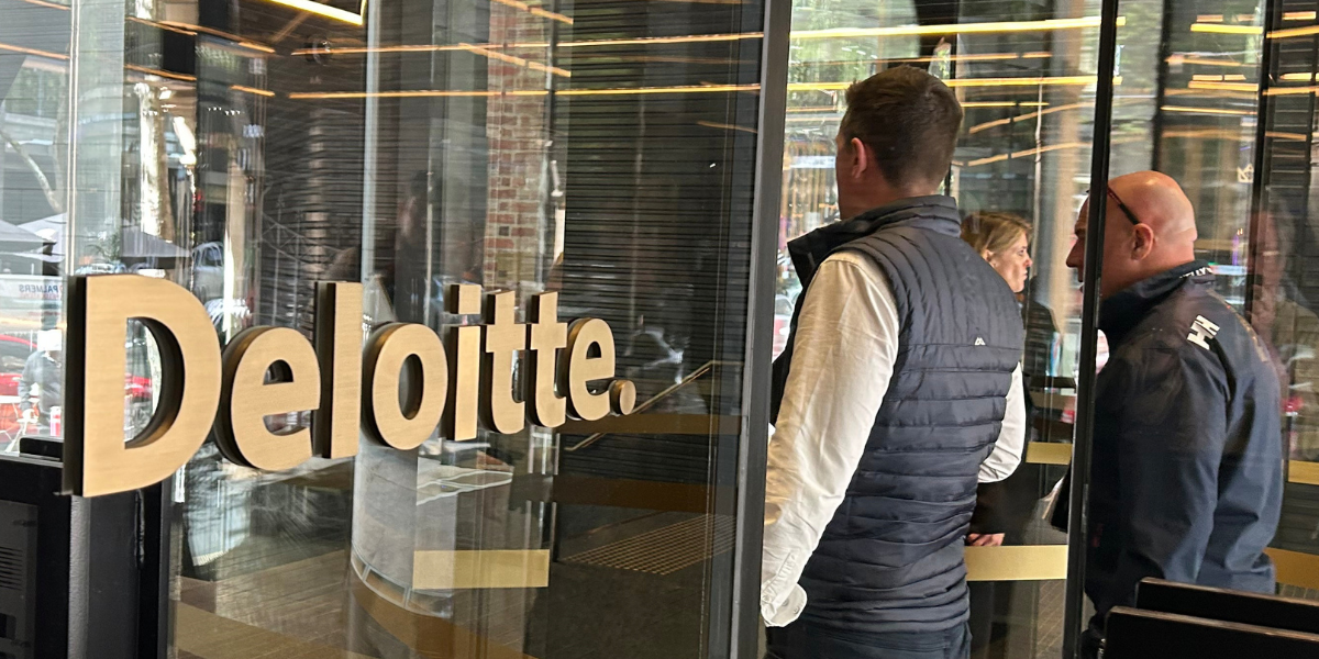 Skandal för Deloitte – rapporten full av AI-lögner