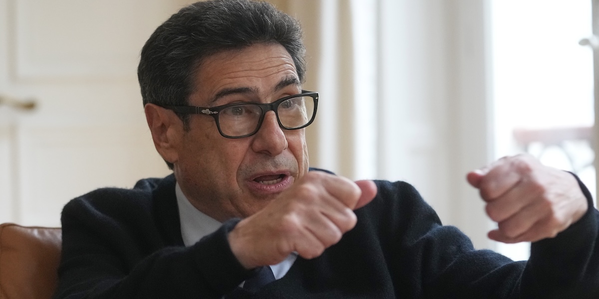 Ekonomipristagaren: ”Mörka moln” över Europa