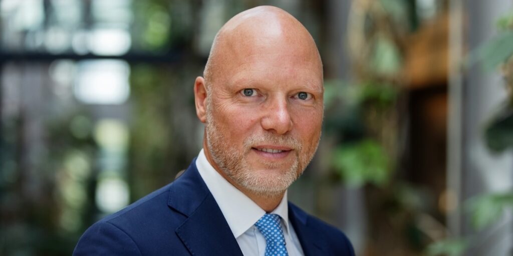 Moderaternas Jörgen Warborn i Europaparlamentet har varit huvudförhandlare. 