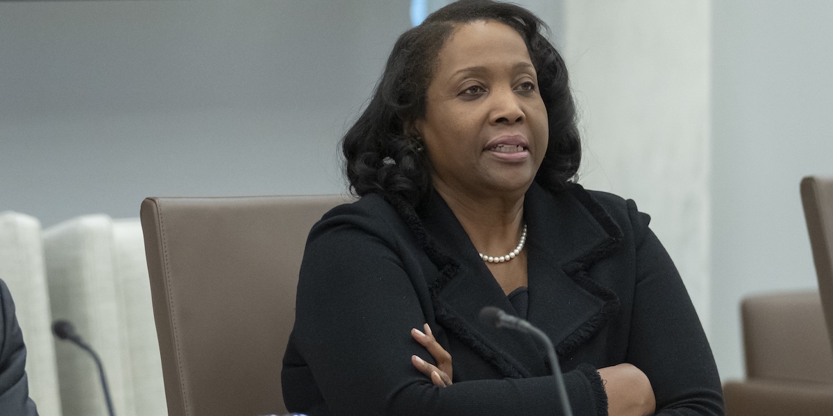 HD stoppar Trump från att sparka Fed-ledamot