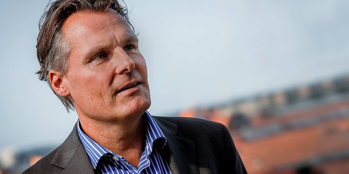 7,5 miljoner kvar av miljardaffären – Serneke kräver ersättning