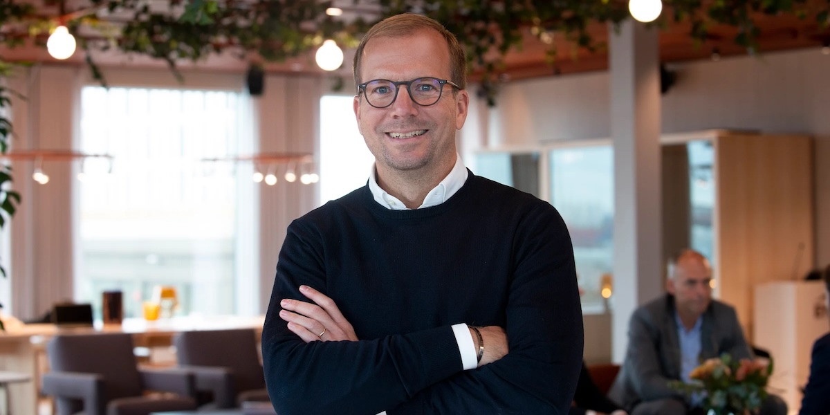 M&A-marknaden når treårshögsta – PE backar kraftigt