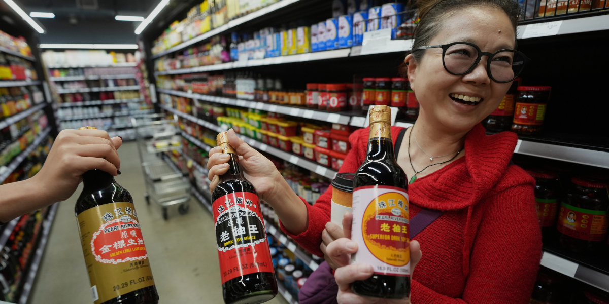 Kinas dolda kris: Priserna rasar, tillväxten hotas