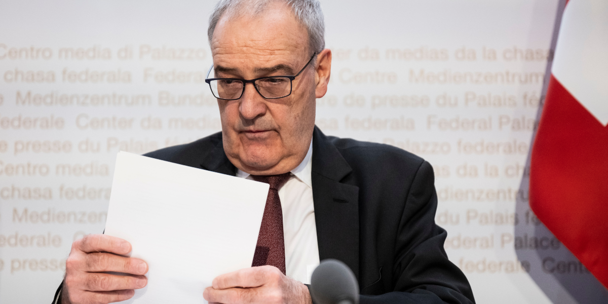 Efter strafftullarna – Trump skriver avtal med Schweiz