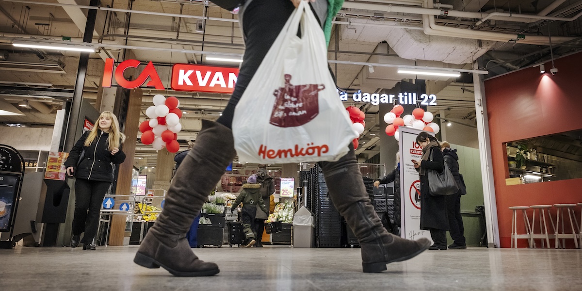 Ica och Coop ska lyfta fram ukrainska produkter