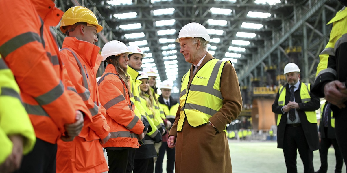 Tusentals kan få sparken – väger för mycket