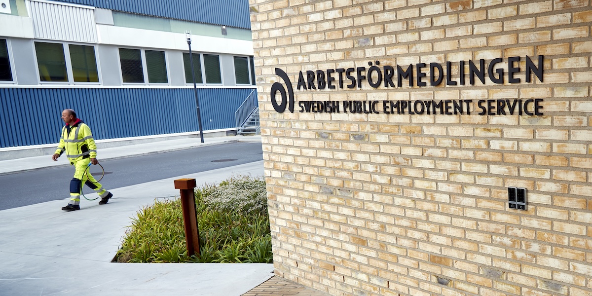 150 000 fler söker jobb – ekonomin står still