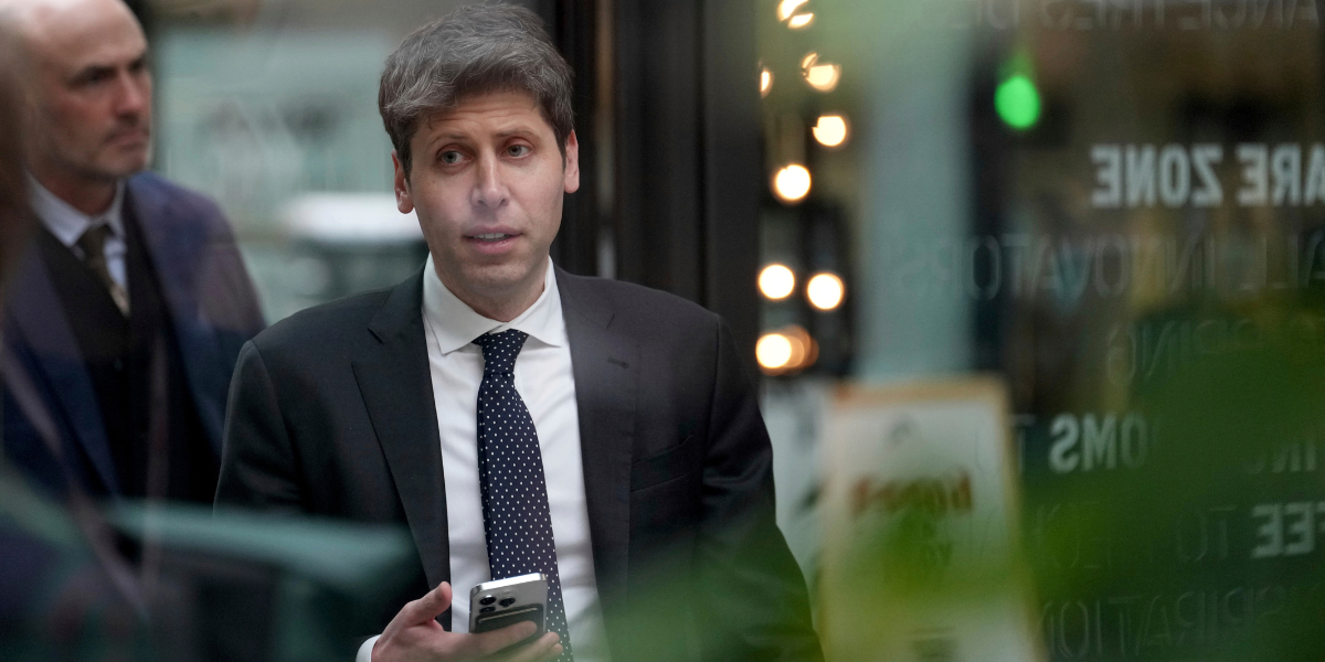 Kod röd: OpenAI drar i nödbromsen