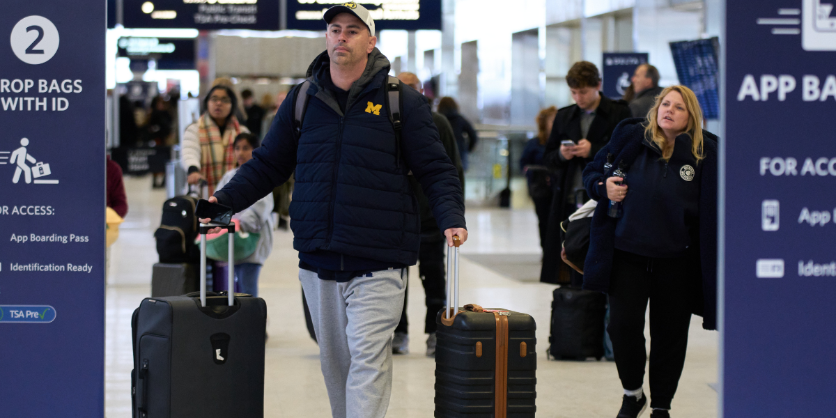 Teknikjättarna varnar anställda: Lämna inte USA