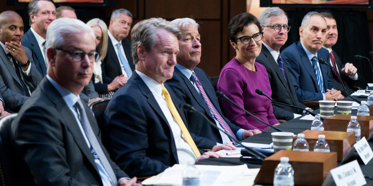 Wall Street vågar hoppas på jättebanker