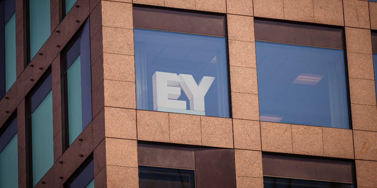 EY i blåsväder – utreds för regelbrott i Shell-revision