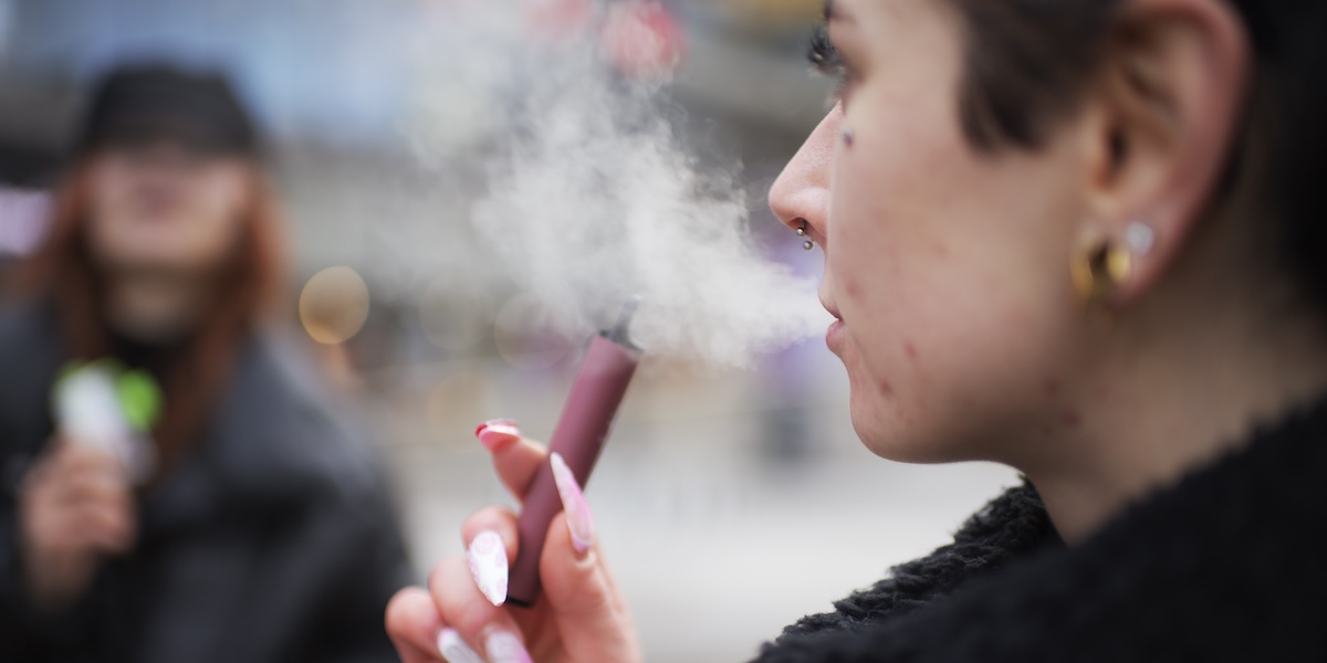 Varningen: E-cigaretter ökar risken vid nya covidvarianter