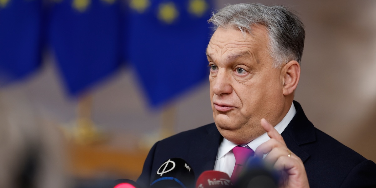 Budapest får ”skräpstatus” – trots halverade skulder