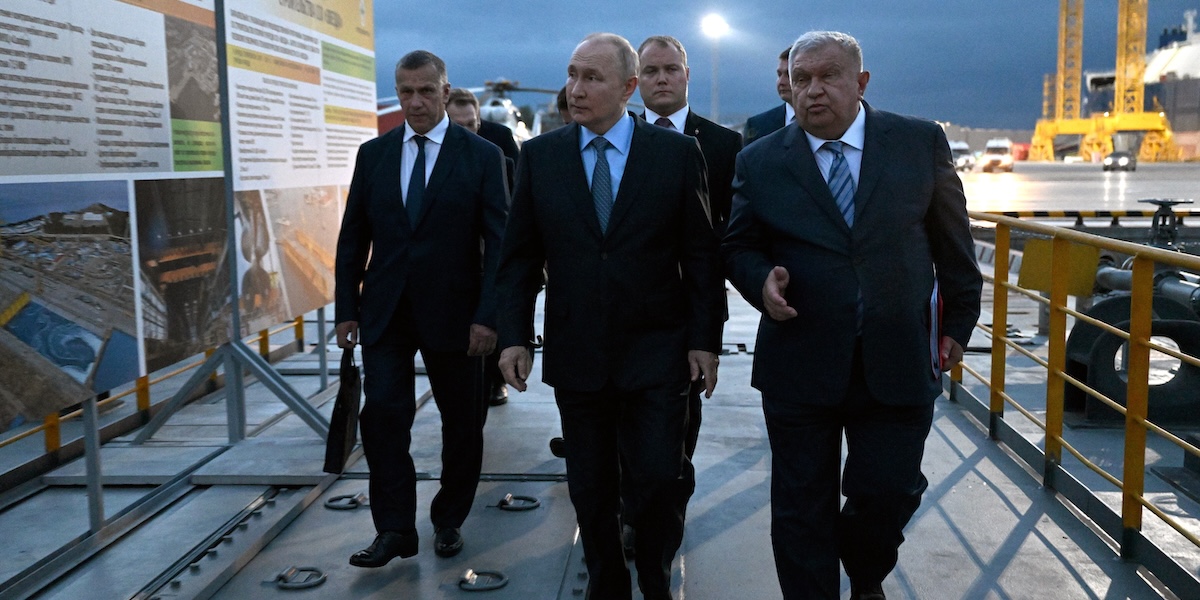 Rysk olja flödar i rekordmängder – trots sanktioner